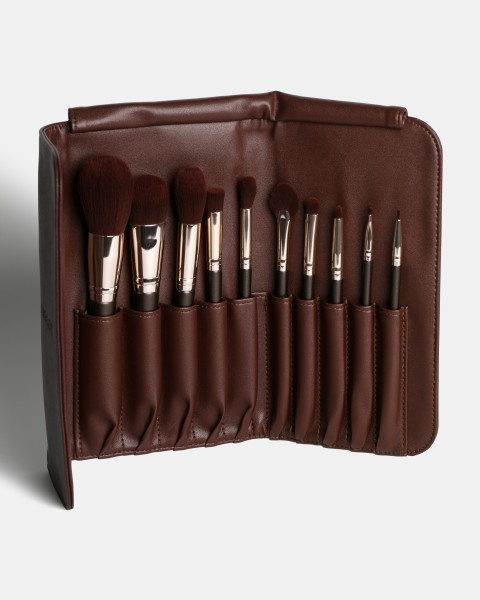 Bộ 10 Cọ Brush Set In A Case (Chocolate) & Bao Cọ | Inglot Là Thương Hiệu Mỹ Phẩm Uy Tín Được Các Chuyên Gia Trang Điểm Hàng Đầu Thế Giới Tin Dùng