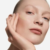 Combo Kem Nền Chống Nắng Đa Nhiệm Skin Focus Care Spf50 Light Olive 301  + Cọ Trang Điểm Nền Makeup Brush 47S