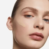 Combo Kem Nền Chống Nắng Đa Nhiệm Skin Focus Care Spf50 Light Olive 302  + Mút Trang Điểm Nền Blending Sponge - Beige