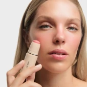 Má Hồng Kem Thuần Chay Dạng Thỏi Đa Năng Blush Cream Stick 210 Delicate Coral - Cam San Hô